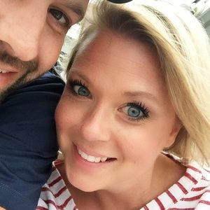 Meet your Posher, Courtney